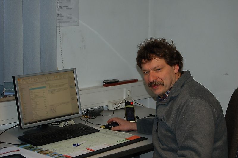 Persona de contacto Sr. Armin Abrell